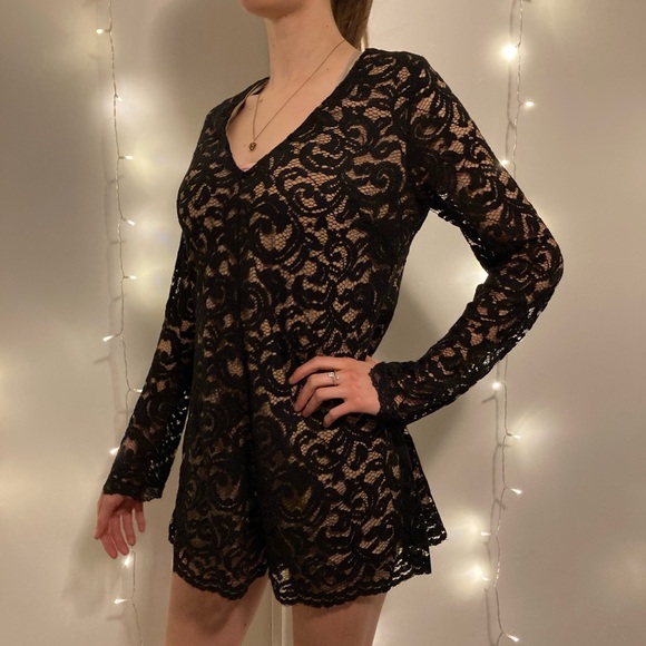 Womens black lace romper - Picture 3 of 3